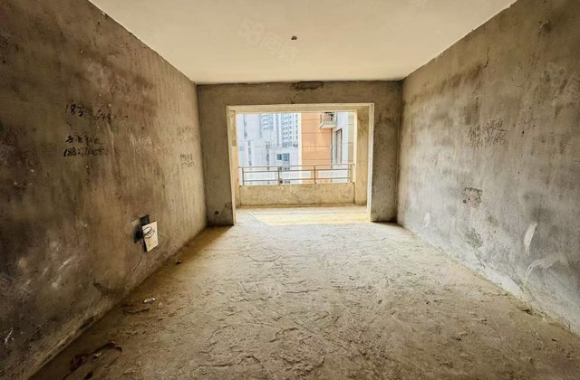 鸿翔江誉3室2厅130㎡56万二手房图片