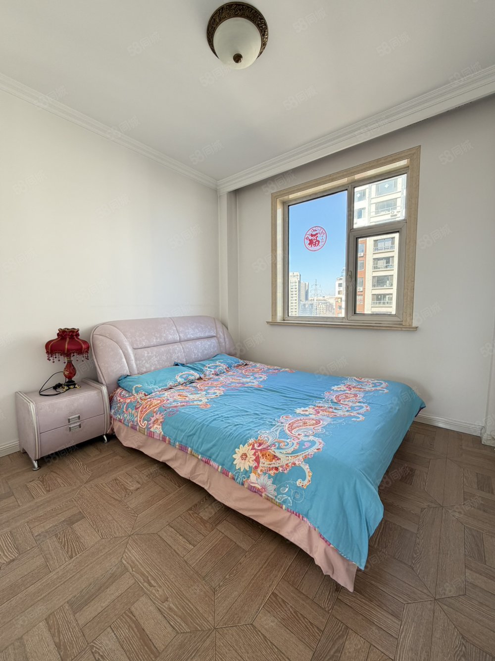 东艺春城3室2厅1卫112㎡南北56万