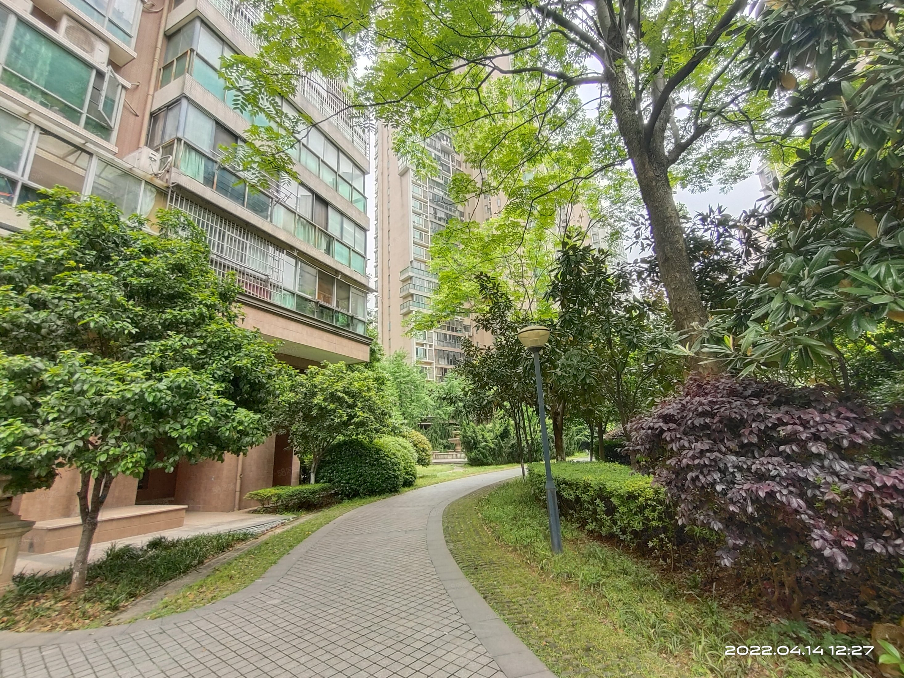 捡大漏捡大漏新城新世界楼层好采光好视野好小区中间