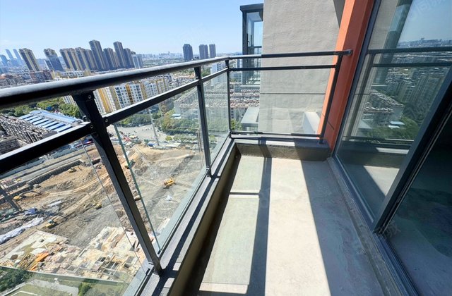 中铁时代央著3室2厅103㎡100万二手房图片