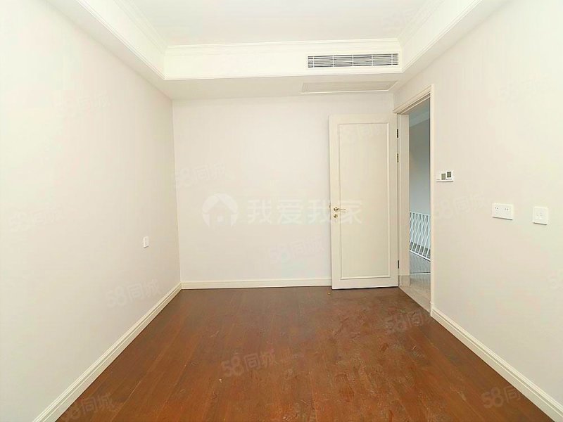 滨江春语蓝庭(公寓住宅)3室2厅2卫98.96㎡南350万