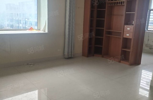 宝徕花园 市中心 西边户 正规三室 精装修 全明户型