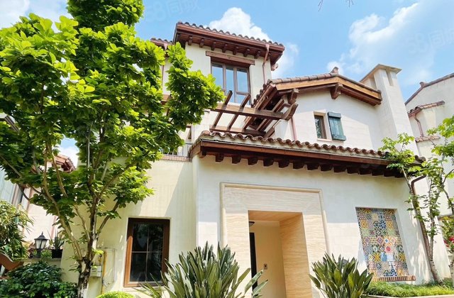 伯爵山小区4室2厅139.71㎡340万二手房图片