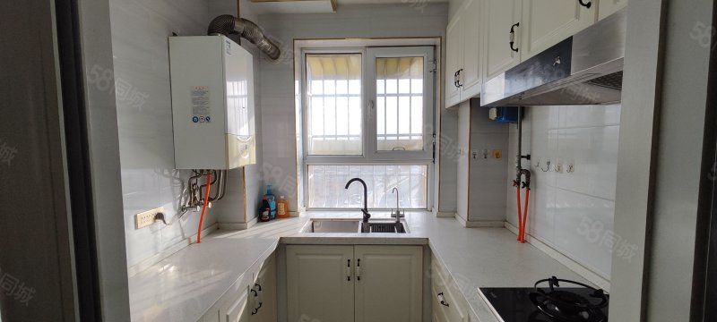 丝路御景湾3室2厅1卫112.38㎡南北51.8万