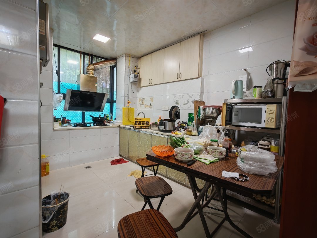 沿河小区2室2厅1卫68.37㎡南北39.8万