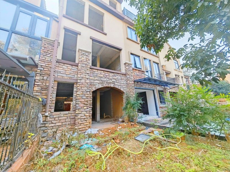 业主急售 带80平方的花园,中航城国际社区(别墅)-长沙58同城