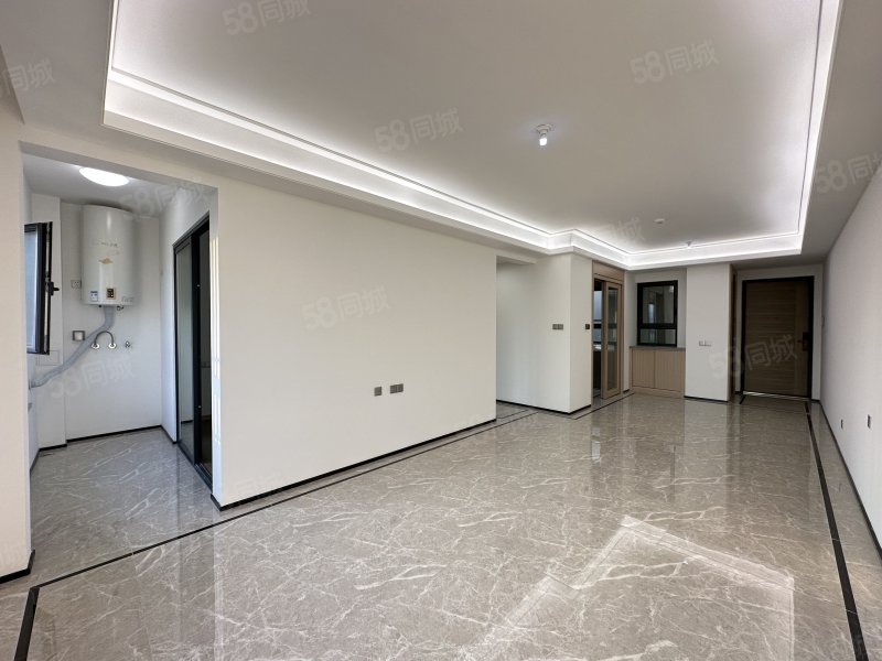 中海长安云锦3室2厅2卫115.62㎡南北130万