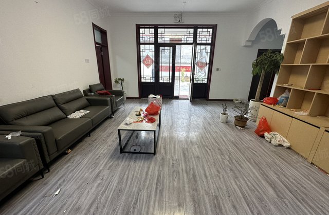 150平大院东昌御府好位置别墅已  电梯两个露台双阳台