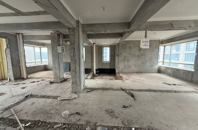 柏悦御府3室1厅152.1㎡303.9万二手房图片