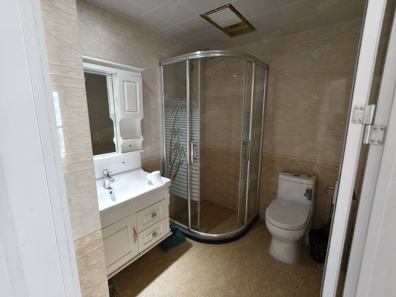 奥林清华3室2厅2卫124㎡南北58万