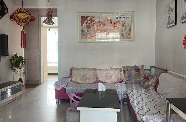 商业配套成熟 高楼层视野无遮挡 小三房 密度低 正规商品房