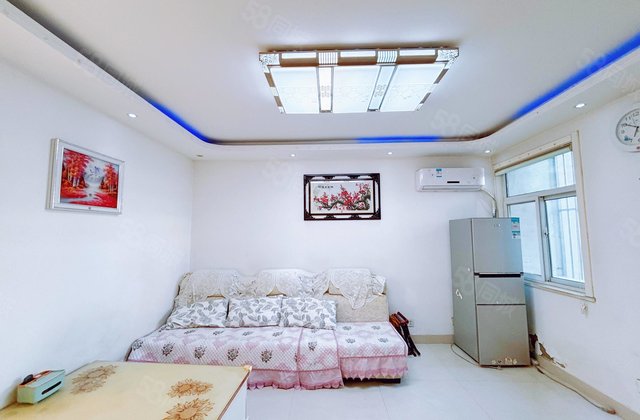 站前街金立文苑附近一诺林花小筑电梯房免大税带储藏室