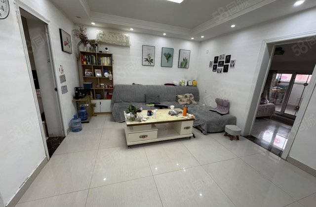 人民公园 装修好 居住密度低 交通便利 商圈成熟 满五