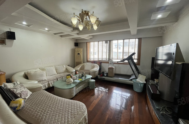 枫南小区4室2厅138㎡118万二手房图片