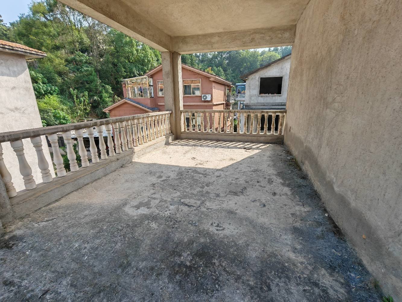 湖田壹号7室3厅3卫371㎡南北169万