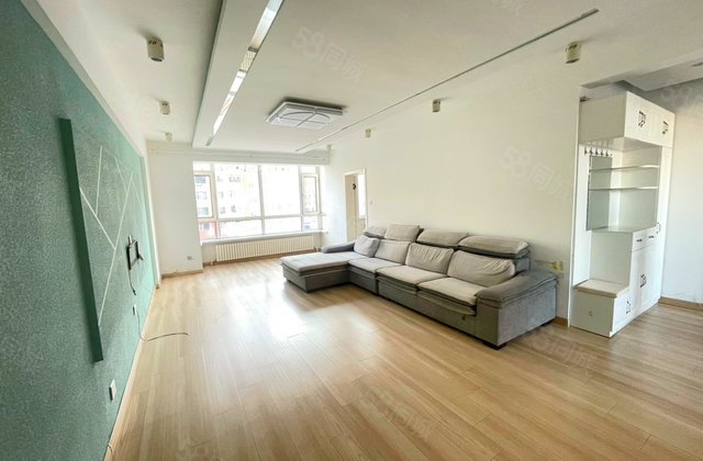 临河风景3室2厅136.43㎡71万二手房图片