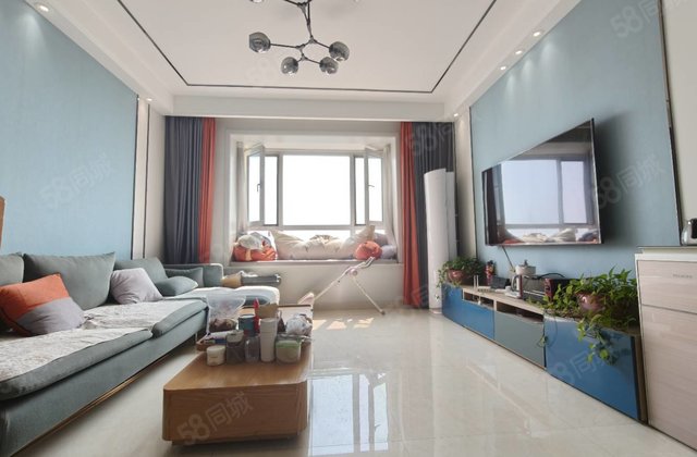 高新区文轩实验外国语月季公园裕昌九州国际三室两厅东边户送车位