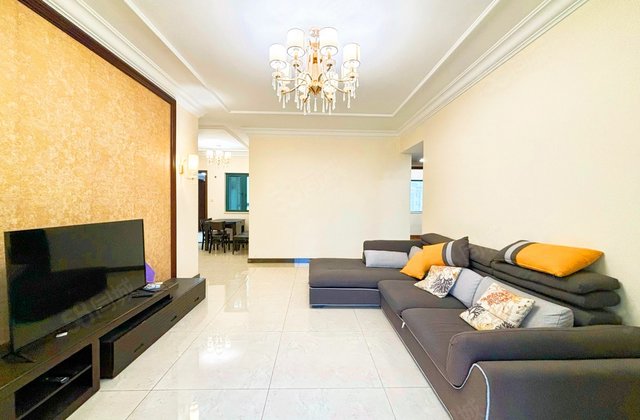 恒大翡翠华庭3室2厅140.75㎡85万二手房图片