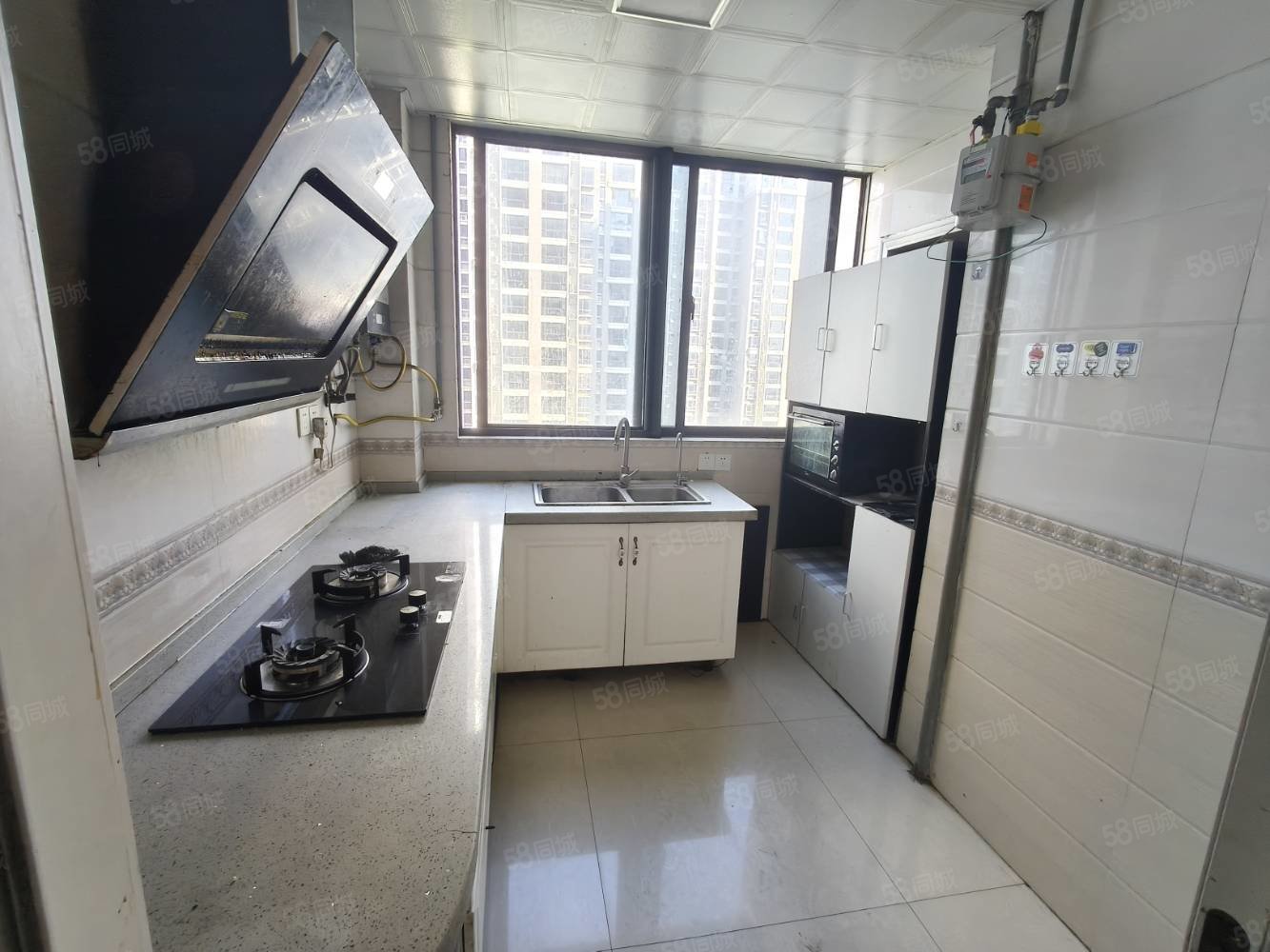 奥林清华3室2厅1卫124㎡南北63万