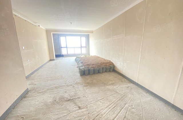 檀宫4室2厅155㎡140万二手房图片