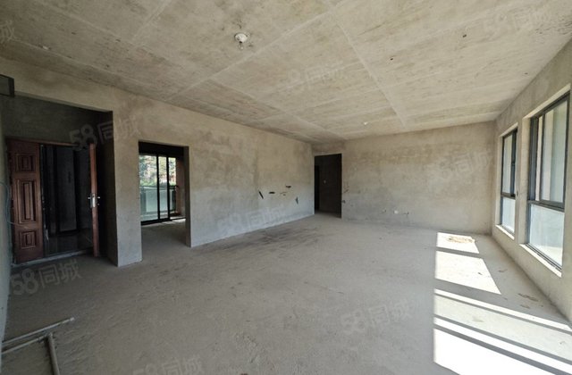 青阳郡二期4室2厅163㎡119万二手房图片