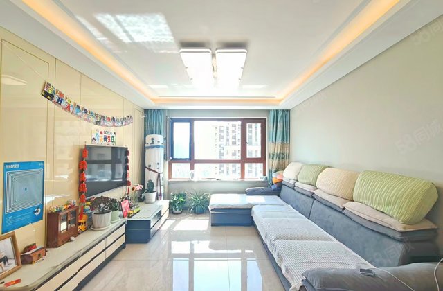 居然世界里3室2厅110㎡125万二手房图片