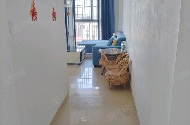 南盾广场2室1厅67.16㎡45万二手房图片