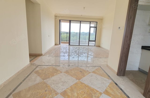 二中文苑南 碧桂园翡丽湾 好楼层四室两卫 带车位马上免大税