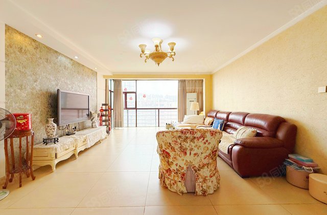 仟禧金泉国际3室2厅154.04㎡129万二手房图片