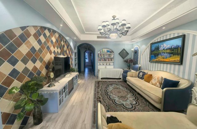 金城高尔夫(二区)3室2厅130㎡220万二手房图片