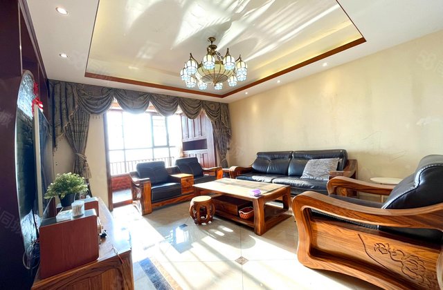 藏珑湖上国际花园5室2厅186.97㎡218万二手房图片