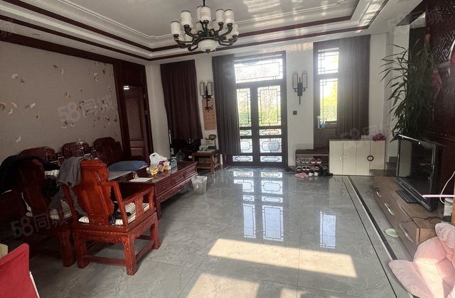 急售东昌湖旁东昌  独栋别墅西城墙出门是湖带商铺送前后院车库