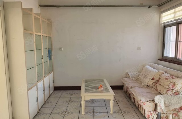 文轩总  单位房 72万！两室  采光好 停车方便