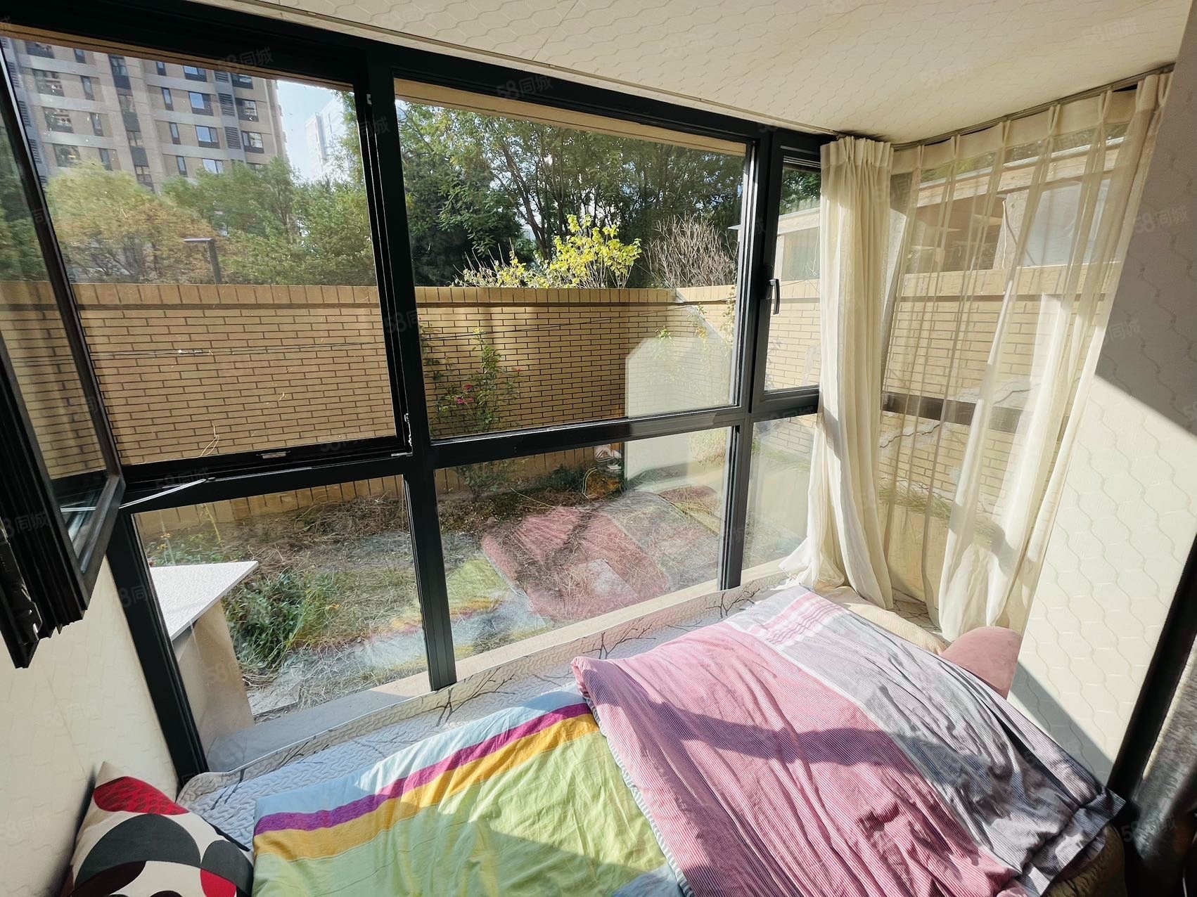 金域華府東(金域華府二期)2室2廳1衛(wèi)92.7㎡南528萬