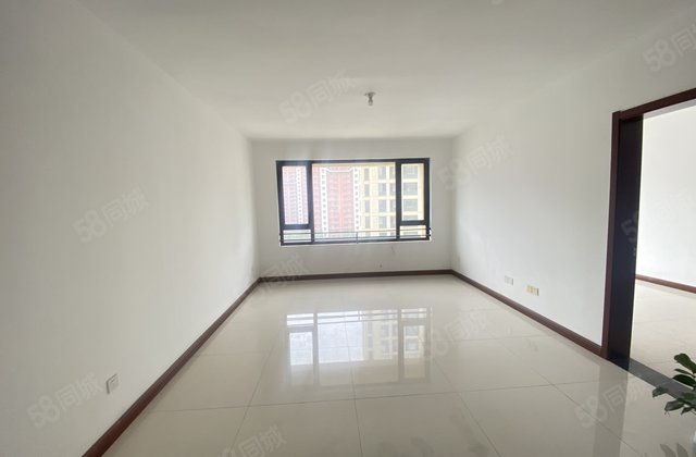 东昌东 新房未住 送车位储 百合新城三室两卫 三叶草 免大税