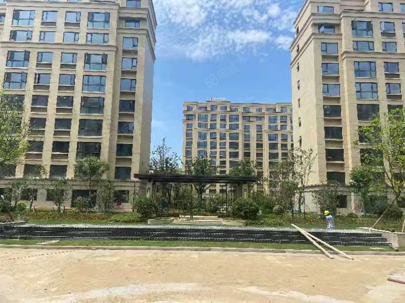 华府天地晶园(一期)3室2厅2卫102.6㎡南北105万