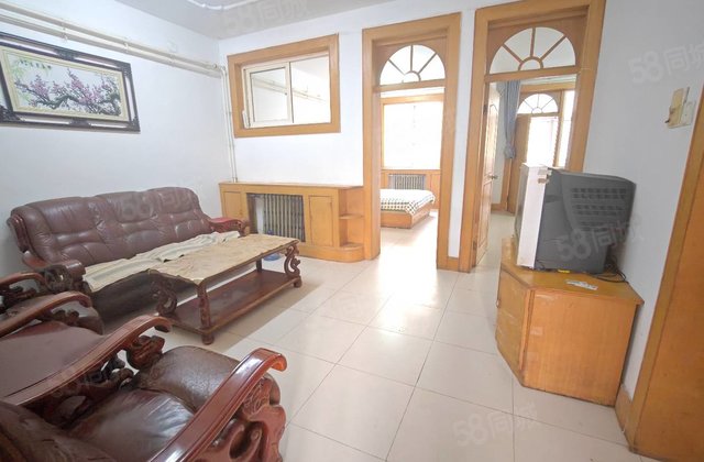 兴华路   东昌本部  三室  免大税 可贷款一楼