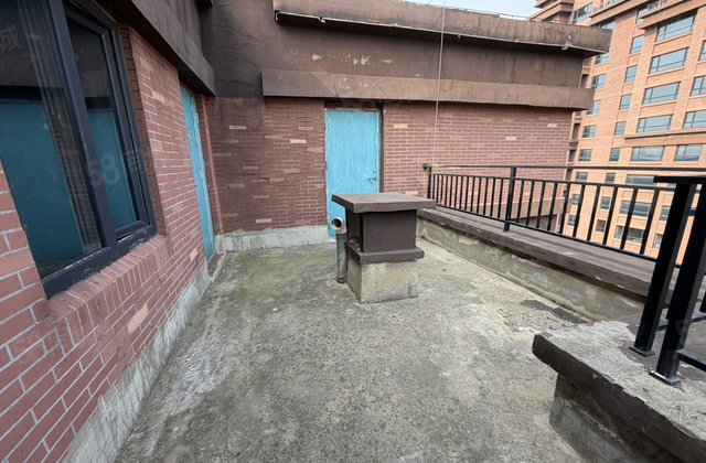 宏运凤凰新城二期4室3厅93㎡45.9万二手房图片