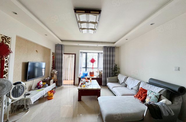 金色鱼凫4室2厅112.92㎡165万二手房图片