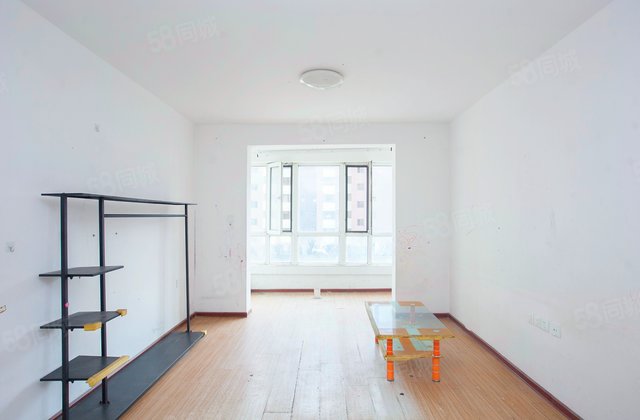 东润国际3室2厅119.17㎡92万二手房图片