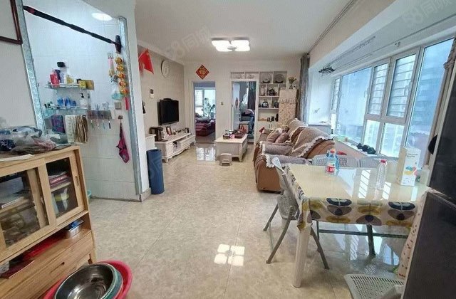 阿尔卡迪亚五期  精装修三室边户  免大税带储藏室 南北通透