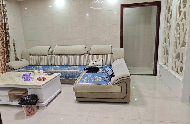 加州香溪美地3室2厅125.14㎡130万二手房图片