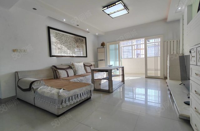 鹰山社区3室2厅126㎡39万二手房图片