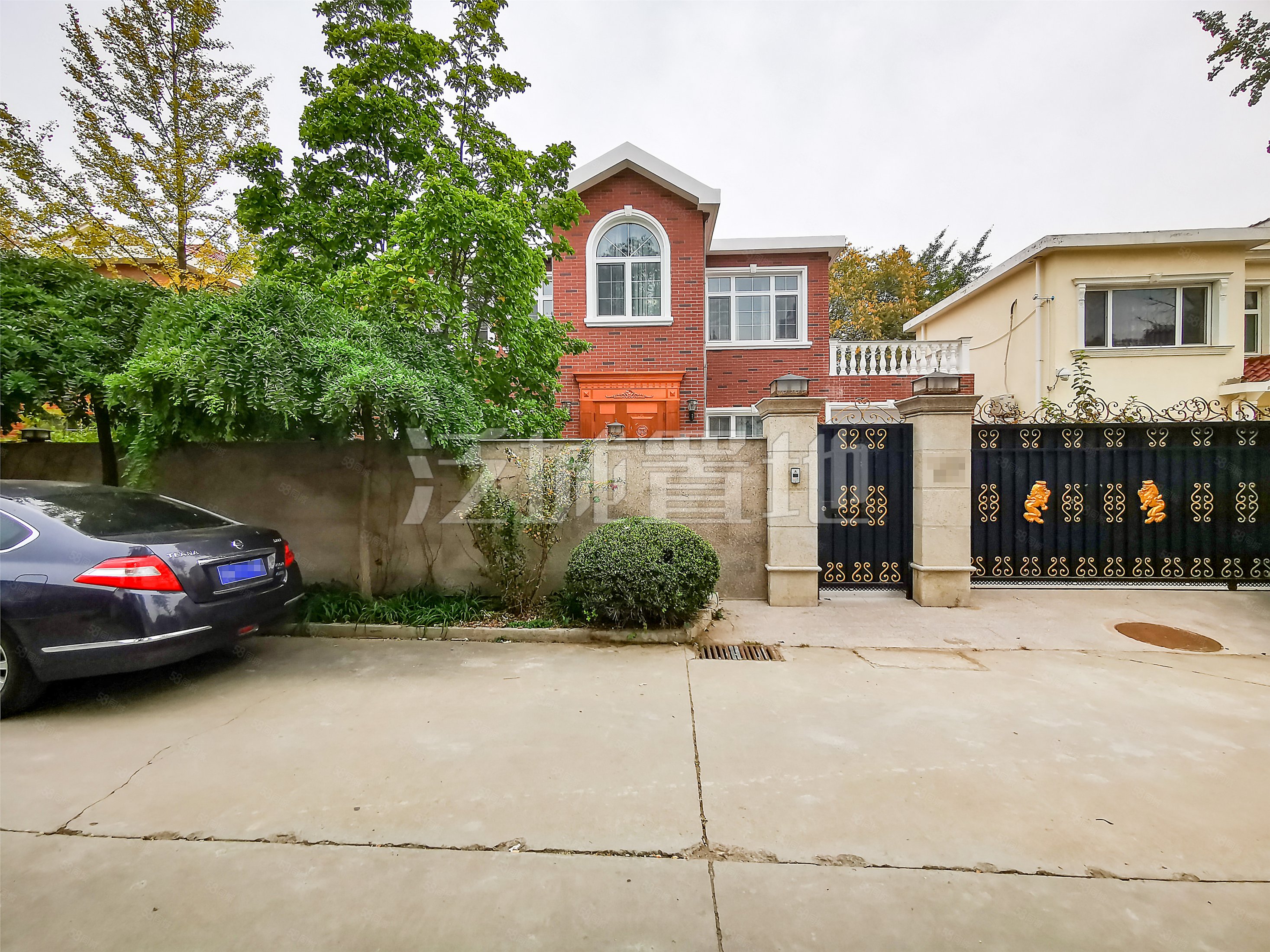 八仙别墅5室2厅4卫213㎡南北1700万