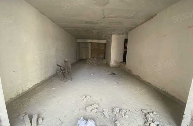 大地春城3室2厅149.13㎡60万二手房图片