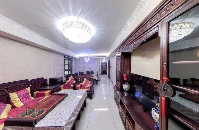 新里西斯莱公馆3室2厅145.11㎡536万二手房图片