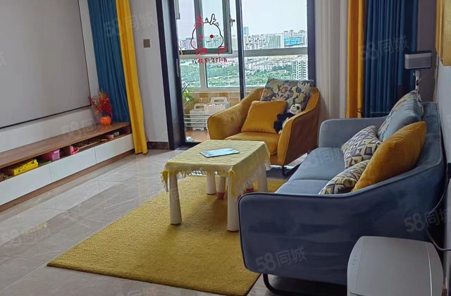 花园路  旁 阿卡六期 精装三室 双阳台带车位 诚心出售