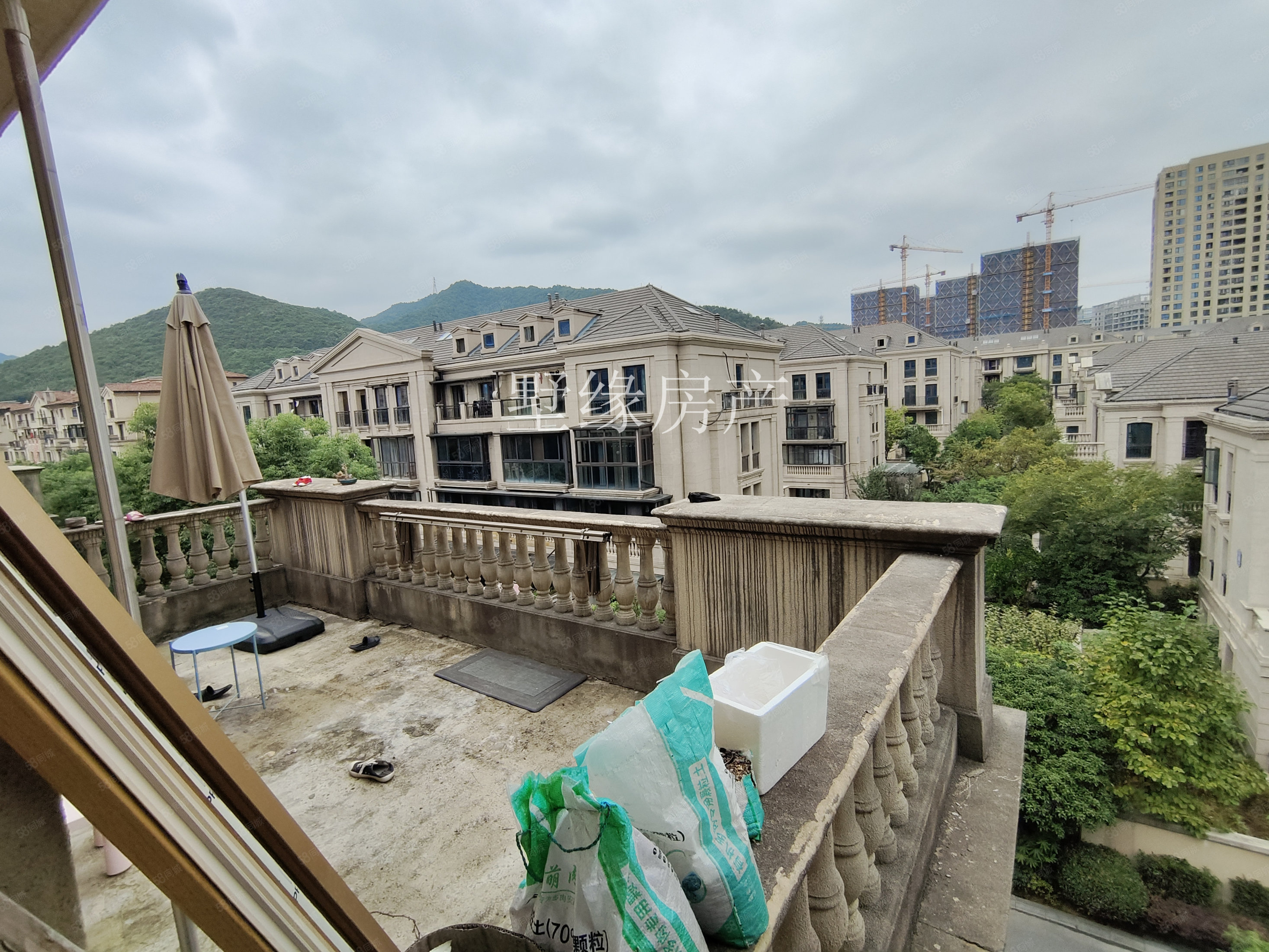 【10图】可以叠排何必高层 性价比 送阁楼 满5 随时看房,九龙仓雍景山