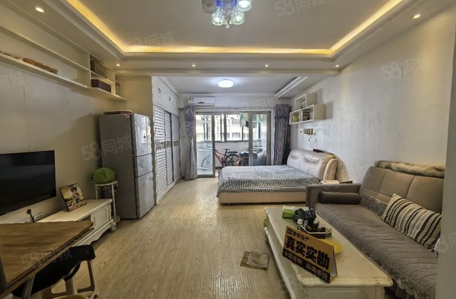 大学星城1室2厅1卫52㎡南北35万