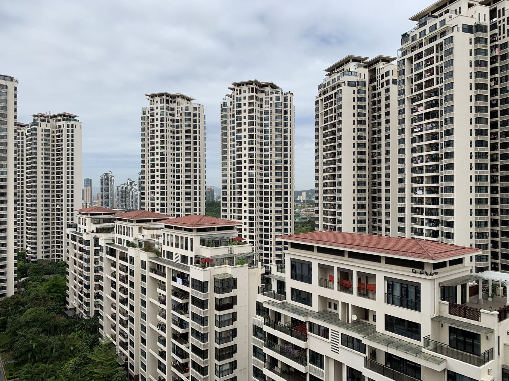 华发四季3室2厅1卫105.19㎡西北540万